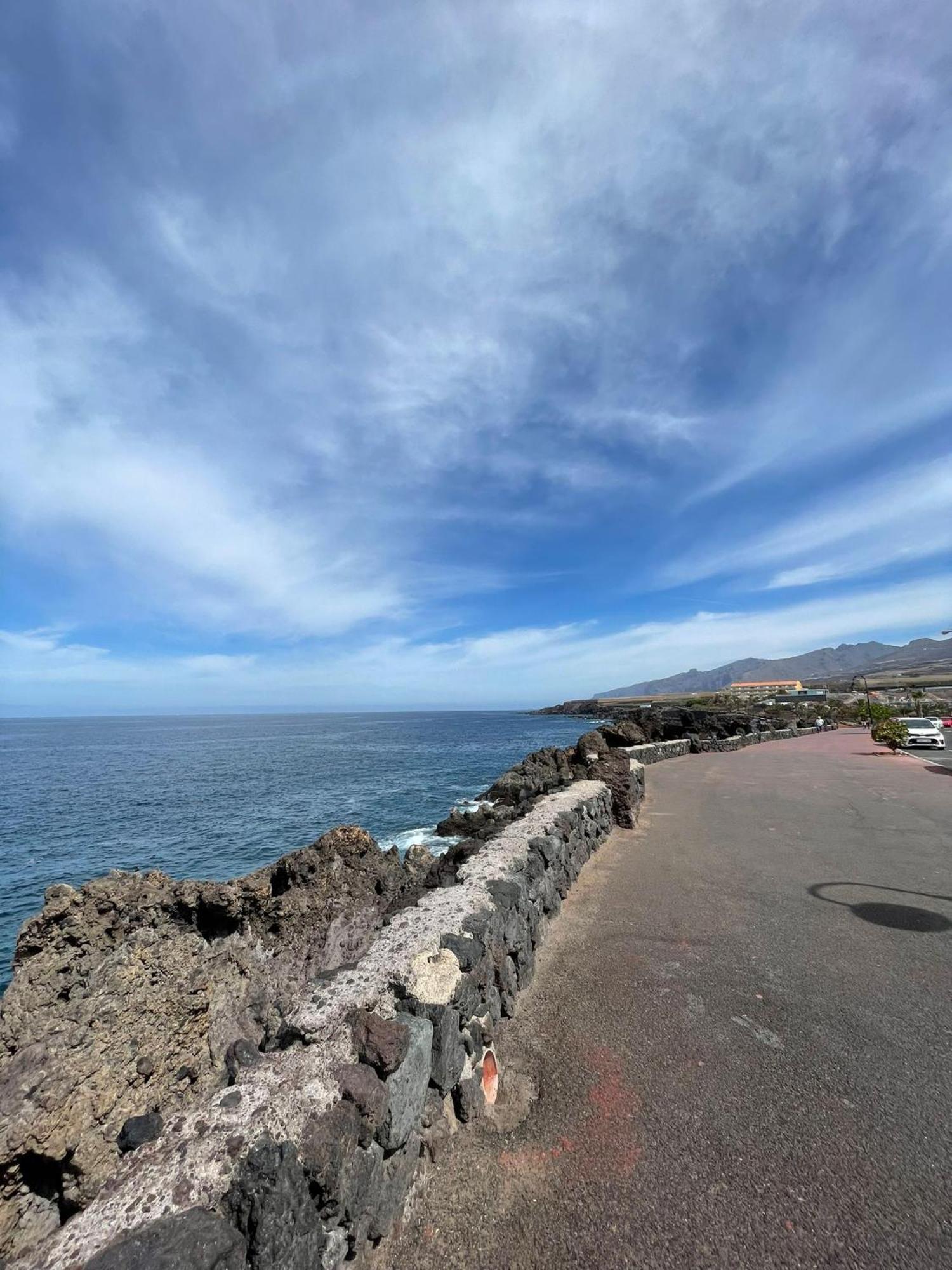 Seaside Paradise - 2 Bedroom Apartment With Ocean Views & Air Conditioning In Playa San Juan Exteriér fotografie