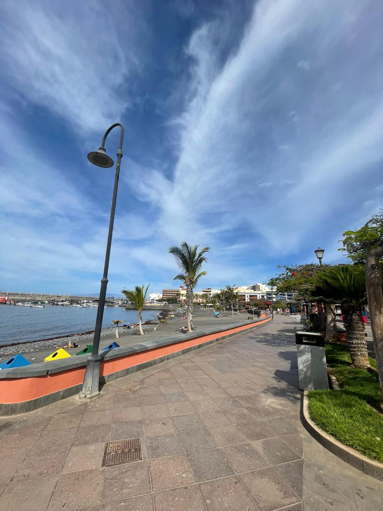 Seaside Paradise - 2 Bedroom Apartment With Ocean Views & Air Conditioning In Playa San Juan Exteriér fotografie