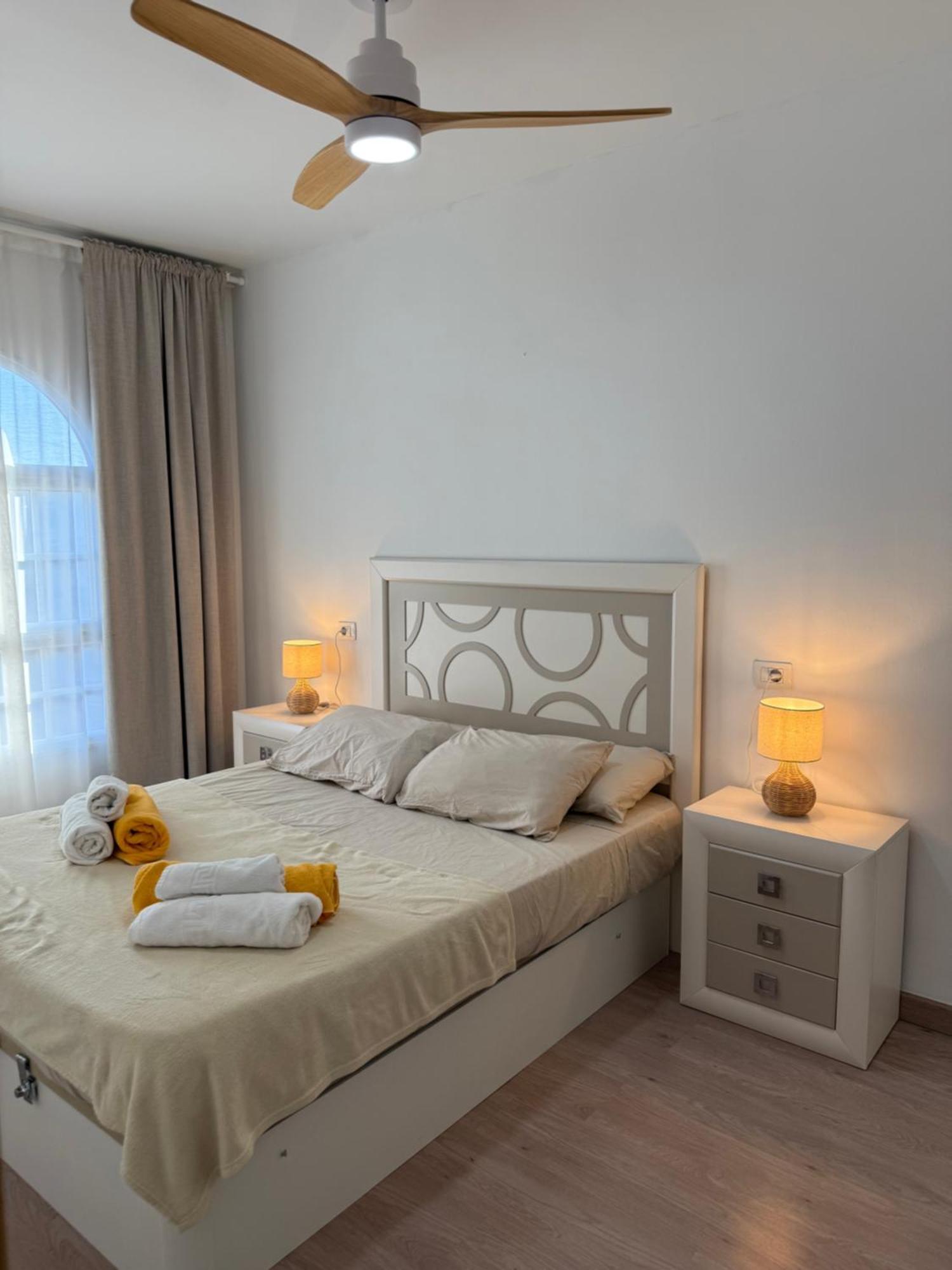 Seaside Paradise - 2 Bedroom Apartment With Ocean Views & Air Conditioning In Playa San Juan Exteriér fotografie
